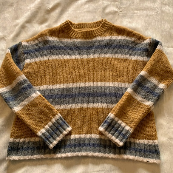 Women’s sweater - Picture 1 of 3